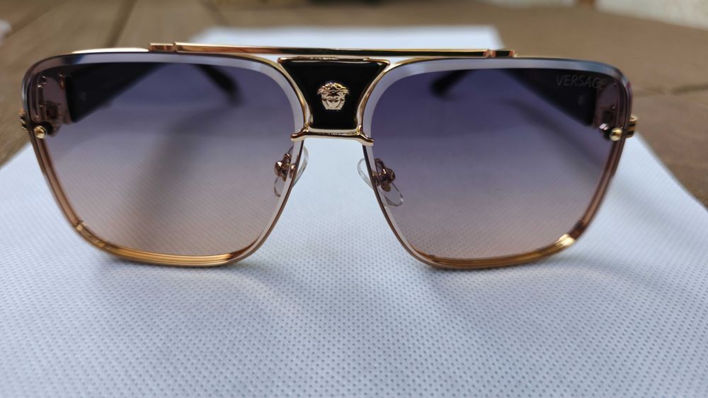 Set Ochelari de soare Versace rama aurie, lentila degrade